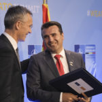 Με ιλιγγιώδη ταχύτητα προωθείται η διαδικασία ένταξης της πΓΔΜ στο ΝΑΤΟ