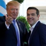 «Ο κύβος ερρίφθη» για την επιχείρηση αναμόρφωσης του πολιτικού σκηνικού Μετά τη «μεσσιανική» εμφάνιση Τσίπρα αναμένονται οι κινήσεις Σαμαρά