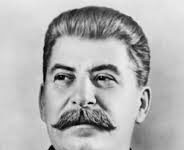 Στις 22 Ιούνη 1941 η χιτλερική Γερμανία εισβάλλει στην ΕΣΣΔ