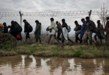 Όσο οι πόλεμοι και οι επεμβάσεις αυξάνουν τα κύματα των προσφύγων και των μεταναστών, άλλο τόσο σκληραίνουν και τα μέτρα αντιμετώπισής τους
