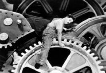 Ζώνες ελεύθερης καταπάτησης των εργατικών δικαιωμάτων ζητούν οι βιομήχανοι