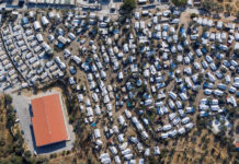 Καταστολή και απελάσεις μετά τη νέα προσφυγική τραγωδία στη Μόρια