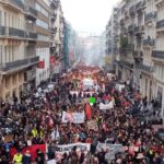 Συνεχίζονται μαζικά οι κινητοποιήσεις στη Γαλλία ενάντια στην αντισυνταξιουχική «μεταρρύθμιση» του Μακρόν