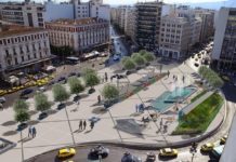 «Ράβε-ξήλωνε» στην πλατεία Ομονοίας