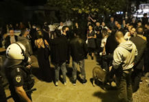 Για τις βάναυσες αστυνομικές επιχειρήσεις στις πλατείες