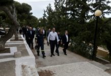 Φιέστα Μητσοτάκη στον Υμηττό με αφορμή την έναρξη της αντιπυρικής περιόδου