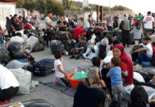 Η κυβέρνηση πετάει στο δρόμο χιλιάδες πρόσφυγες