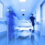 Η κυβέρνηση χάρισε στους μεγαλοκλινικάρχες τα τεστ του κορονοϊού!