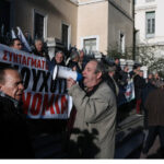 Τσεκούρι και στα κουρεμένα αναδρομικά των συνταξιούχων