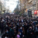Κύμα αμφισβήτησης και λαϊκής οργής απλώνεται απέναντι στην εγκληματική κυβερνητική πολιτική «αντιμετώπισης» της πανδημίας