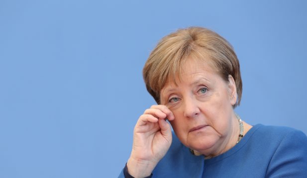 merkel-germania-koronoios