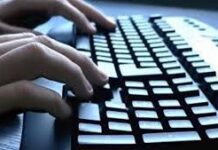 Καμία ηλεκτρονική πλατφόρμα δικτύωσης δεν μπορεί να αντικαταστήσει τις ζωντανές συλλογικές διαδικασίες και το μαζικό αγώνα