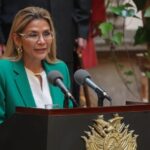 Βολιβία: Η αχυρένια «πρόεδρος» του πραξικοπήματος, Ζανίν Ανιές, πιάστηκε, φυλακίστηκε και παραπέμπεται σε δίκηs