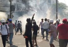 ΜΙΑΝΜΑΡ Άγρια καταστολή των διαδηλώσεων απ’ το στρατό