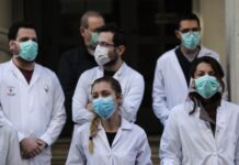 Διώξεις και εκφοβισμός γιατρών και νοσηλευτών