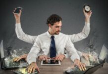 Εξαντλητικά εργατικά ωράρια και υπερεκμετάλλευση