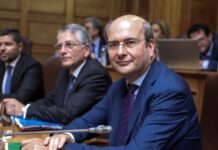 Οι εργαζόμενοι θα πληρώνουν ιδιώτες για να τους υπολογιστεί η σύνταξη!