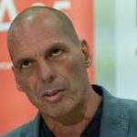 Το «διαβουλευτικό» συνέδριο του ΜέΡΑ 25 Σε ρόλο κομπάρσου και εξωραϊστή του συστήματος
