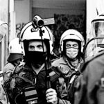 Ενώ συνεχίζονται οι δίκες συλληφθέντων αγωνιστών, με κάμερες τα ΜΑΤ φακέλωναν διαδηλωτές στις 17 Νοέμβρη