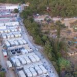Τραγικές συνθήκες διαβίωσης για τους πρόσφυγες του νέου ΚΥΤ στη Σάμο – Δομή–φυλακή για οικογένειες και μικρά παιδιά