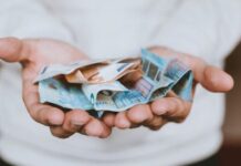 Εκτόξευση των οφειλών στο Δημόσιο (Εφορία και ΕΦΚΑ) – Χιλιάδες νοικοκυριά σε πλήρη αδυναμία πληρωμής