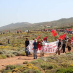 Πραγματοποιήθηκε με πολύ μεγάλη επιτυχία, μαζικότητα και συγκίνηση η επίσκεψη μνήμης και τιμής στη Μακρόνησο από το Μ-Λ ΚΚΕ