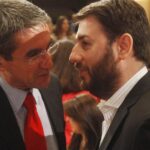 Ο Ανδρουλάκης καλύπτει τον Λοβέρδο και ξιφουλκεί κατά «των μηχανισμών που θέλουν να κρατούν σε ομηρία» το ΠΑΣΟΚ – ΚΙΝΑΛ