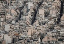 Διακοπές για όλο και λιγότερους