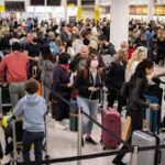 Έλλειψη προσωπικού, καθυστερήσεις, ακυρώσεις πτήσεων σε όλη την Ευρώπη