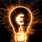 Ηλεκτρικό ρεύμα: Όλα τα λεφτά στους παρόχους