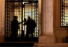 Προκλητική συγκάλυψη των κυβερνητικών ευθυνών για τις υποκλοπές