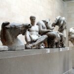 Πλυντήριο της αποικιοκρατικής λεηλασίας το ΚΚΕ