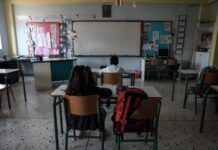 Κάθε χρόνο και λιγότερες προσλήψεις 28.353 αναπληρωτώνΚάθε χρόνο περισσότερα κενά εκπαιδευτικών (47.000)!