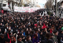 Δυναμώνει η λαϊκή αμφισβήτηση και αντίθεση