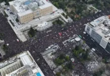 Ο λαός πρωταγωνιστής Και η κυβέρνηση έντρομη Επιχείρηση ενσωμάτωσης της λαϊκής ριζοσπαστικοποίησης
