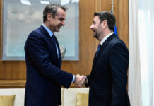 Νέα μείωση ασφαλιστικών εισφορών από τη ΝΔ με ψήφους και του ΠΑΣΟΚ