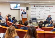 Αλέξης Τσίπρας προς ελληνική αστική τάξη και «εταίρους»: παρών!