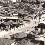 Κινηματογράφος και λαϊκή κατοικία Η ΔΙΑΧΡΟΝΙΚΗ ΟΜΗΡΙΑ ΤΗΣ ΛΑΪΚΗΣ ΕΣΤΙΑΣ Από τις παράγκες της Αβάνας και της Δραπετσώναςστους σύγχρονους πλειστηριασμούς και την ισοπεδωμένη Γάζα