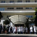 Σε 48ωρη απεργία προχωρούν οι νοσοκομειακοί γιατροί της χώρας στις 6 και7 Νοεμβρίου, διεκδικώντας αξιοπρεπείς συνθήκες εργασίας, νοσηλείας και αυξήσεις μισθών