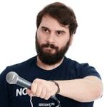 Ανακοίνωση της Πορείας Η Pizza Fan απέλυσε τον κωμικό Πάρι Ρούπο μετά από υποκίνηση ακροδεξιών! Κάτω τα χέρια από τους εργαζόμενους!