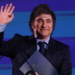 ΜΙΛΕΪ: Απεργάζεται συμμαχία προθύμων ενάντια «στον καρκίνο του σοσιαλισμού»