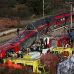 Σιδηροδρομική τραγωδία στην Ισπανία με τουλάχιστον 42 νεκρούς Οι μηχανοδηγοί προειδοποιούσαν