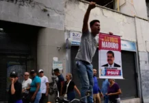 Μεγάλη διαδήλωση στο Καράκας για την επιστροφή του Μαδούρο