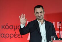 Η παραίτηση Χαρίτση και η παρακμή της σοσιαλδημοκρατίας