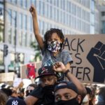 Διαδηλώσεις Αφροαμερικάνων ενάντια στις εκλογικές ραδιουργίες των Ρεπουμπλικάνων στις ΗΠΑ