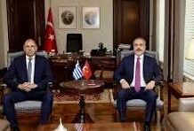 Η «έντονη διπλωματική κινητικότητα» σέρνει τη χώρα σε επικίνδυνους ανταγωνισμούς