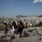 1 στους 2 θα πραγματοποιήσουν φέτος διακοπές