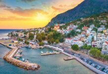 Ικαρία Η τουριστική περίοδος τελείωσε,τα προβλήματα παραμένουν